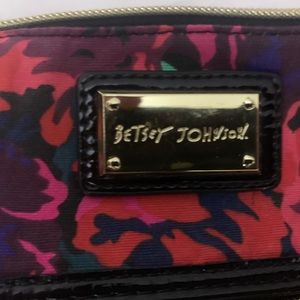 Betsy Johnson crossbody bag. New but not with tags.
